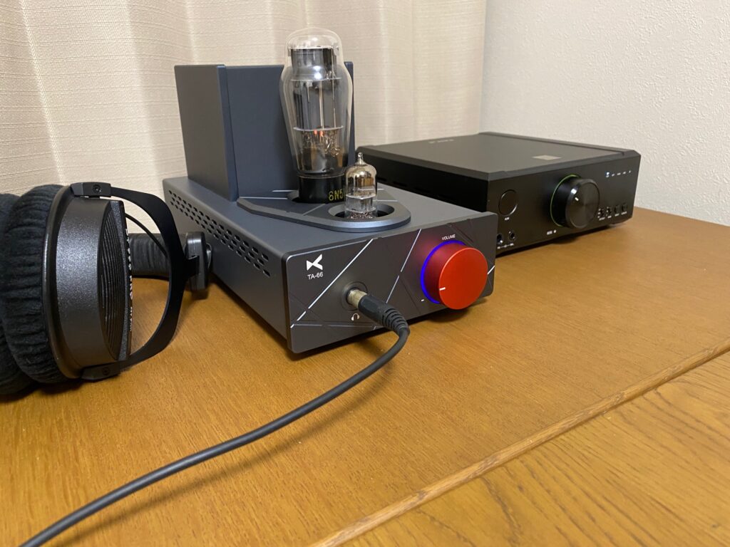 真空管ヘッドホンアンプXDUOO TA-66の写真