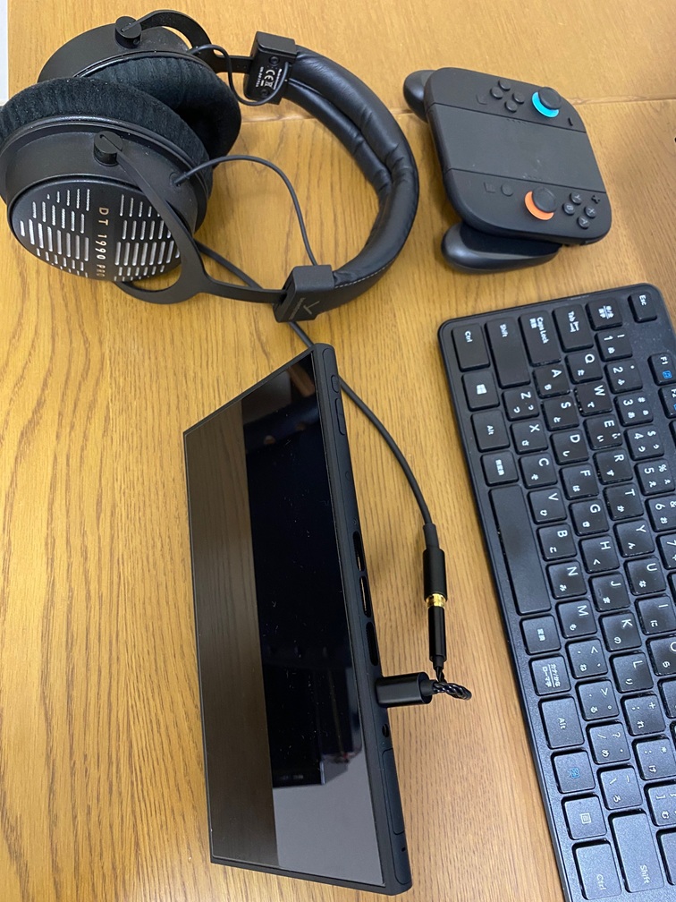 AZLA Smart DAC A150をusb-c端子に接続しヘッドホンで聴くとこうなります